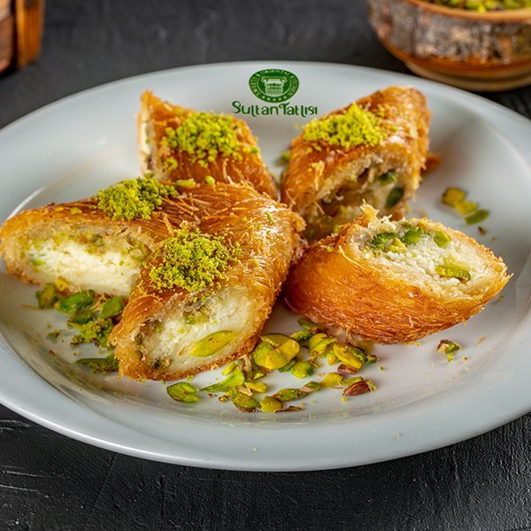 مغشوشة بالقشطة
